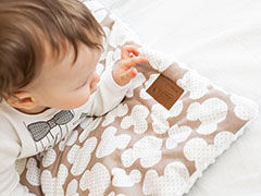 Коляски становятся ярче, а детский текстиль еще популярнее