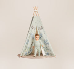 Alena Akhmadullina and Happy Baby have designed a children's collection